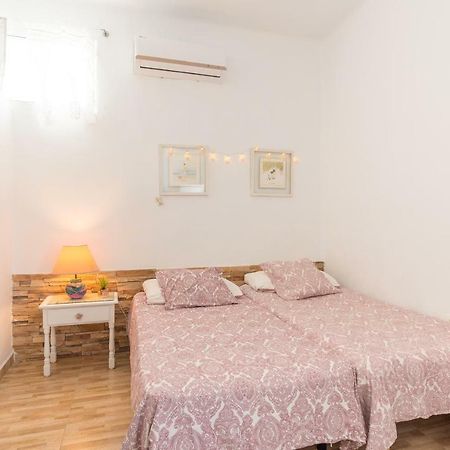 Habitacion Doble En Villa Malaga Bagian luar foto